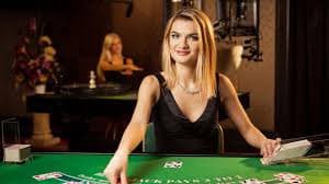 Layar kendali Ikan Jackpot menunjukkan sumber target ikan, penghitung poin, dan status jackpot real-time